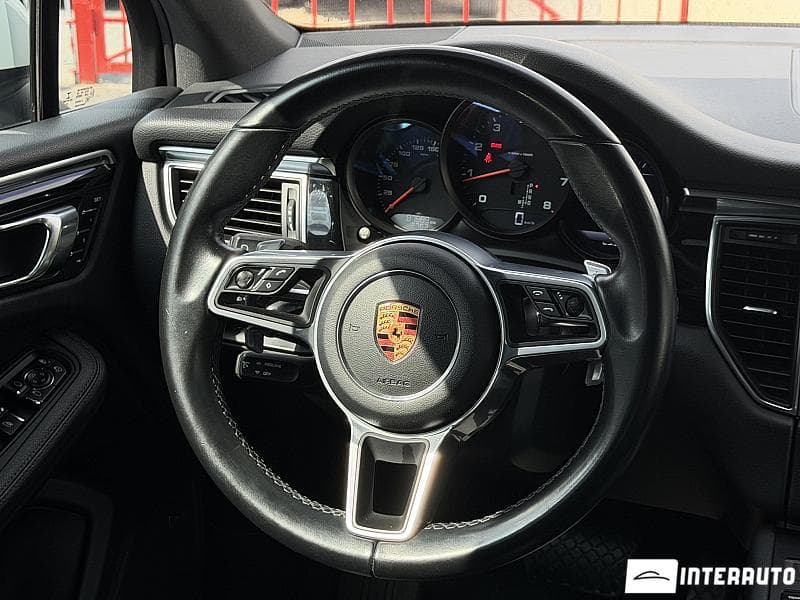 Porsche Macan 2018 — Миниатюра 7