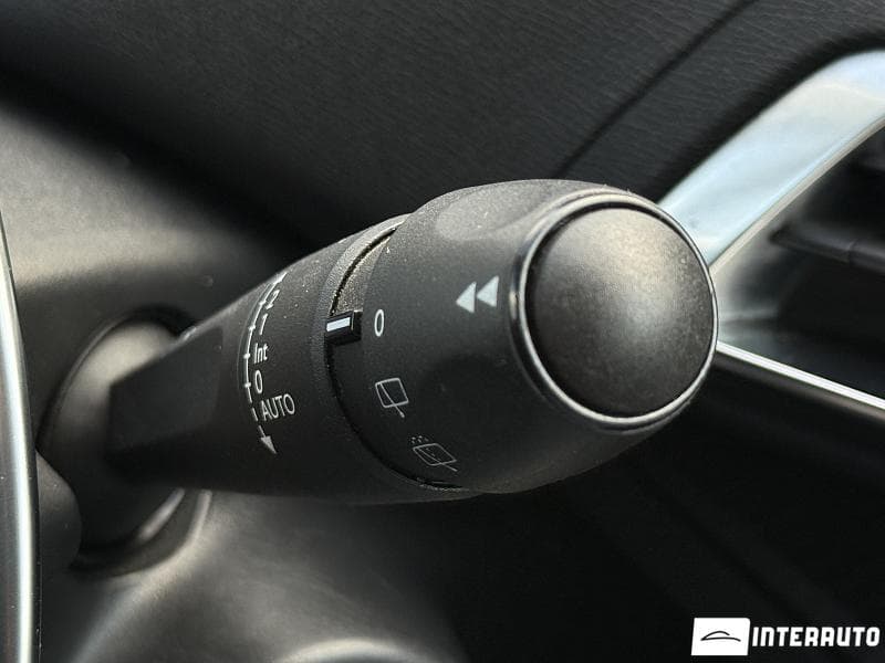 Peugeot 5008 2018 — Миниатюра 10