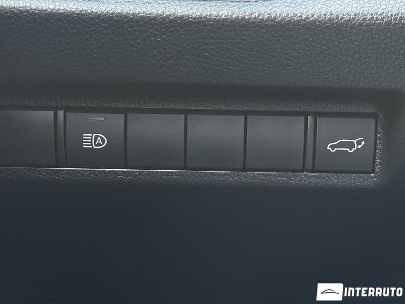 Toyota Rav-4 2020 — Миниатюра 10