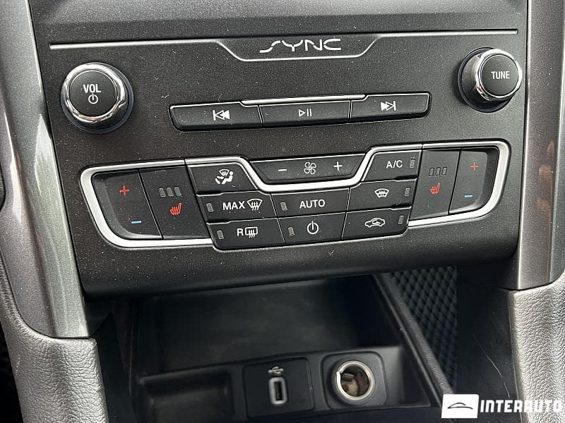 Ford Mondeo 2020 — Миниатюра 11