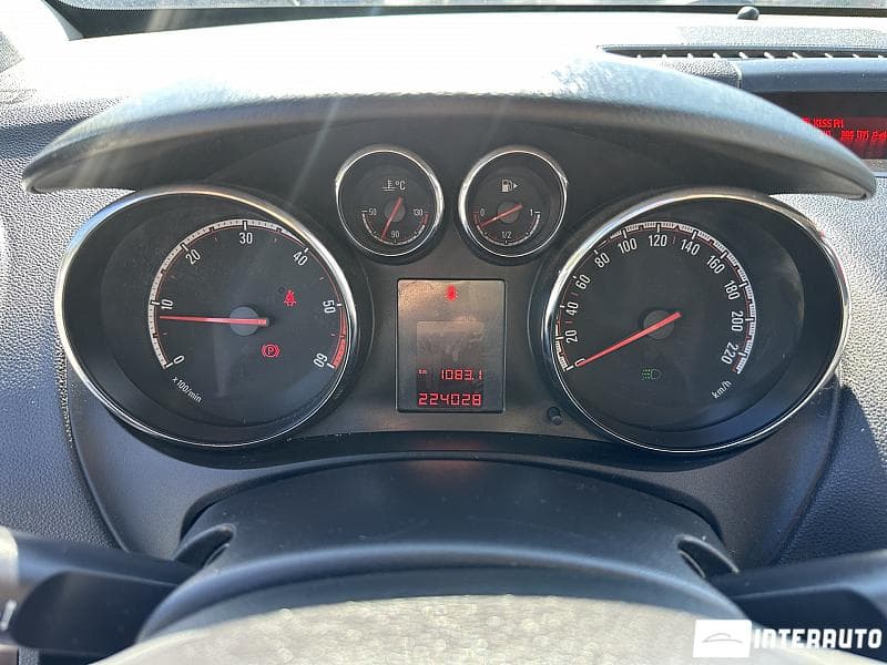 Opel Meriva 2011 — Миниатюра 8