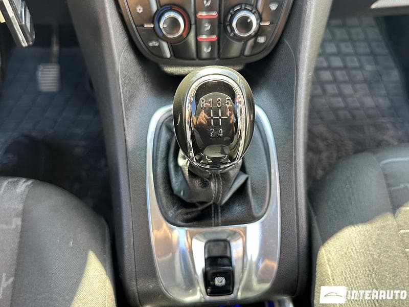 Opel Meriva 2011 — Миниатюра 10