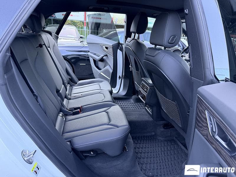 Audi Q8 2018 — Миниатюра 8
