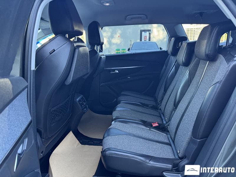 Peugeot 5008 2018 — Миниатюра 6