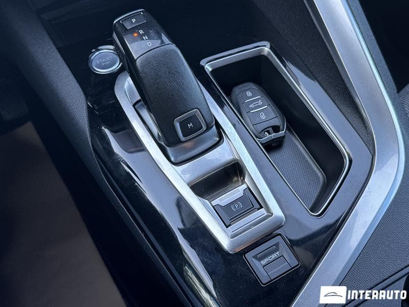 Peugeot 5008 2018 — Миниатюра 11