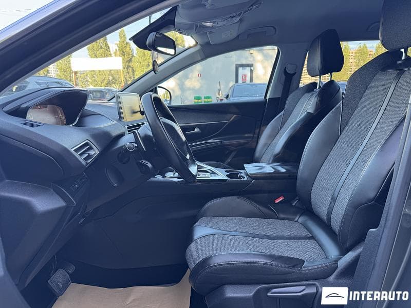 Peugeot 5008 2018 — Миниатюра 5