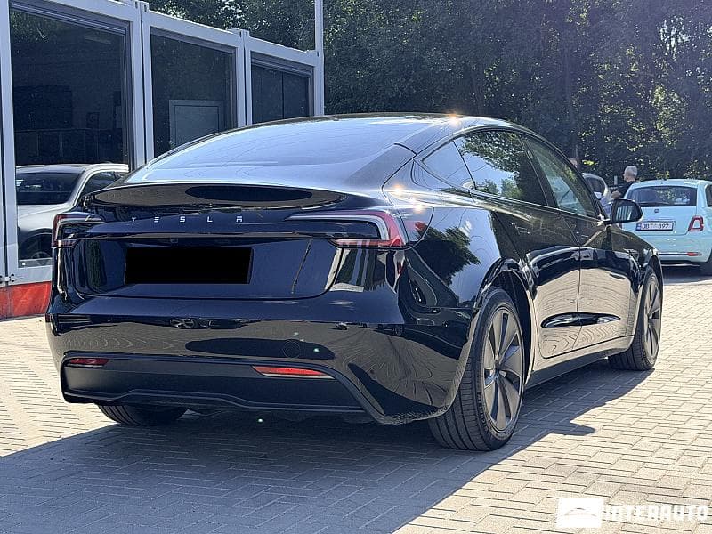 Tesla Model 3 2023 — Миниатюра 2