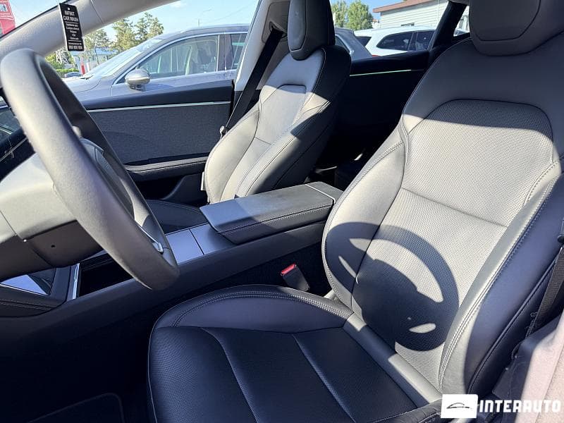 Tesla Model 3 2023 — Миниатюра 9