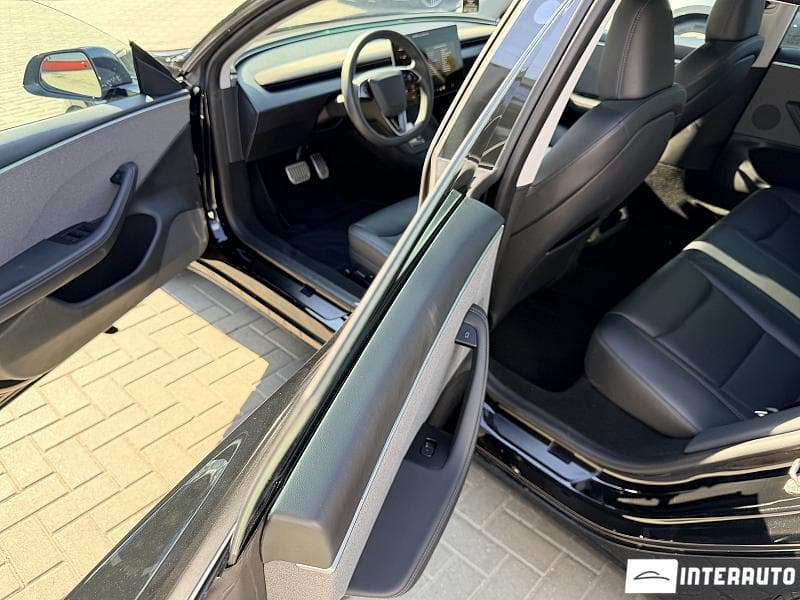 Tesla Model 3 2023 — Миниатюра 16
