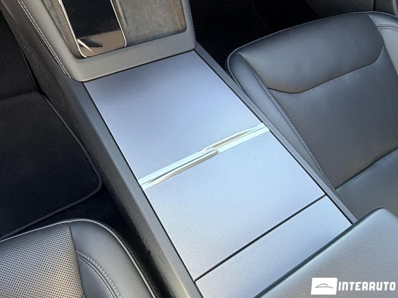 Tesla Model 3 2023 — Миниатюра 14