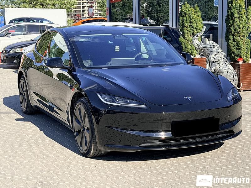 Tesla Model 3 2023 — Миниатюра 3