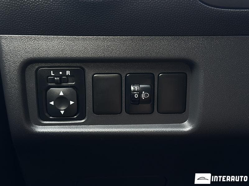 Mitsubishi Space Star 2019 — Миниатюра 8