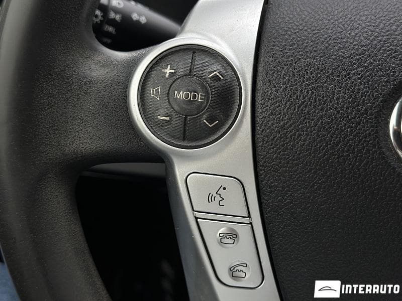 Toyota Prius C 2016 — Миниатюра 10