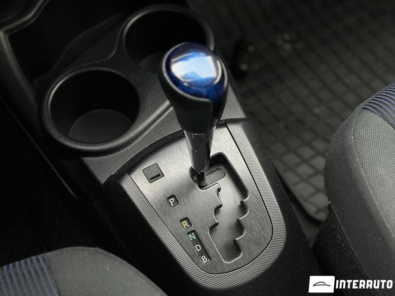 Toyota Prius C 2016 — Миниатюра 14