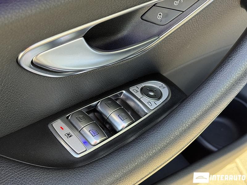 Mercedes E 200 2020 — Миниатюра 6