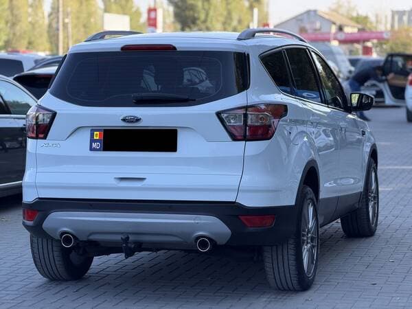 2017 Ford Kuga — Miniatură 2