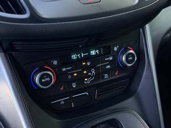 2017 Ford Kuga — Miniatură 14