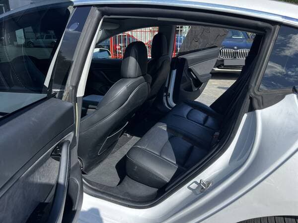 2019 Tesla Model 3 — Miniatură 14