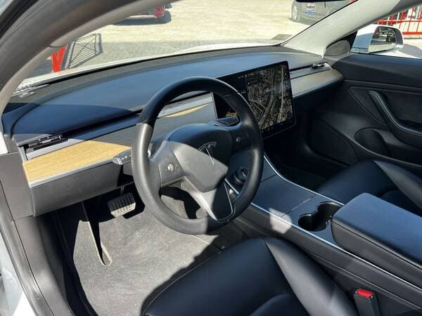 2019 Tesla Model 3 — Miniatură 5