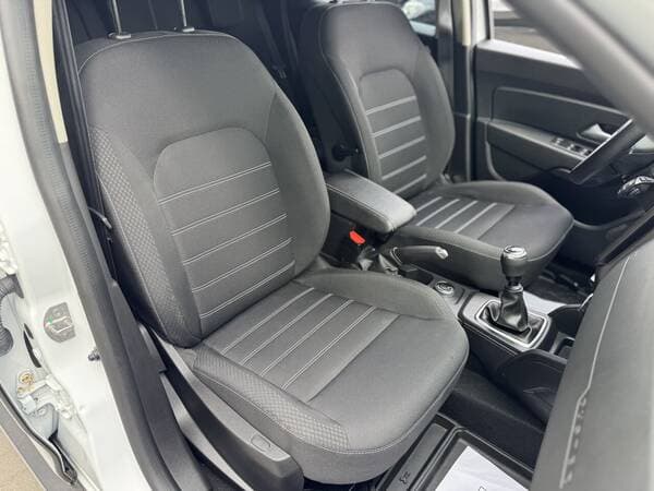 2022 Dacia Duster — Miniatură 6