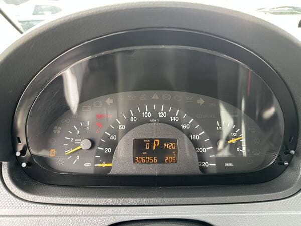 2004 Mercedes Vito — Miniatură 9