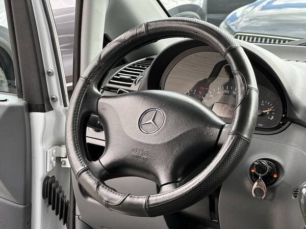 2004 Mercedes Vito — Miniatură 8