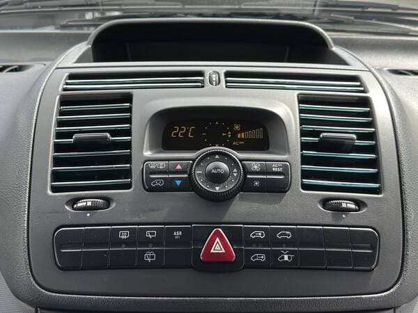 2004 Mercedes Vito — Miniatură 11