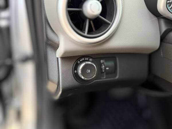 Chevrolet Aveo 2018 — Миниатюра 13
