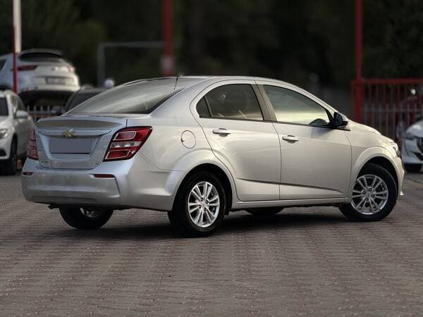 Chevrolet Aveo 2018 — Миниатюра 4