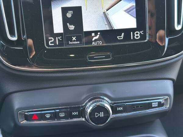 2018 Volvo XC 40 — Miniatură 13