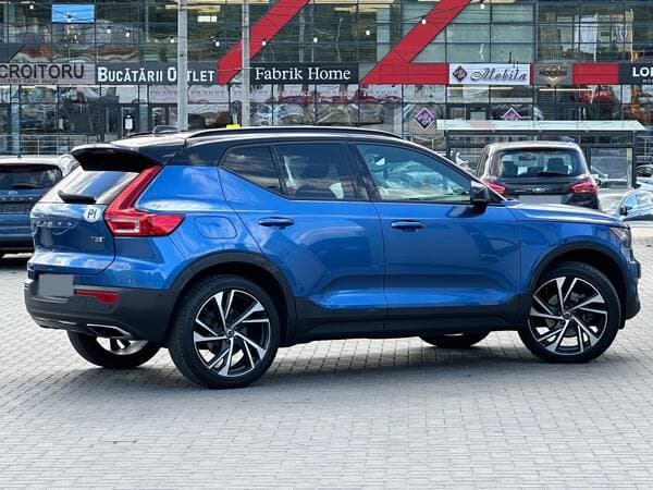 2018 Volvo XC 40 — Miniatură 3