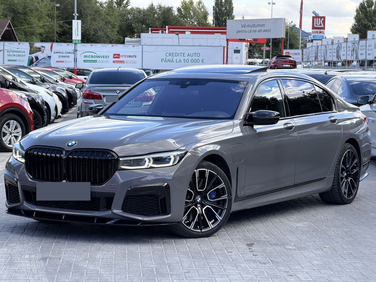 BMW 745e