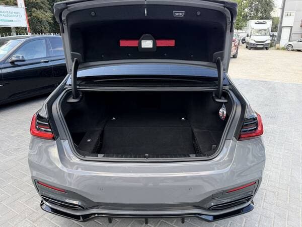 2019 BMW 745e — Miniatură 26