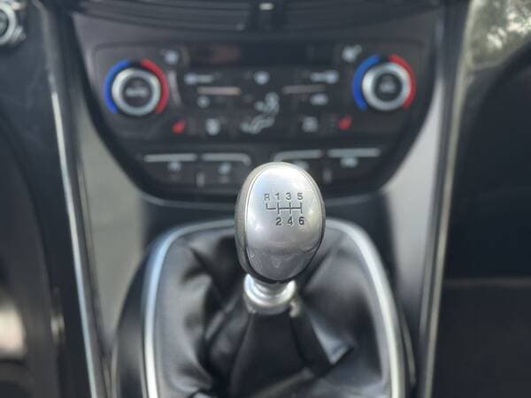 Ford Kuga 2017 — Миниатюра 13
