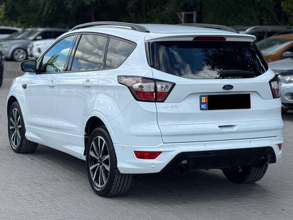 2017 Ford Kuga — Miniatură 4