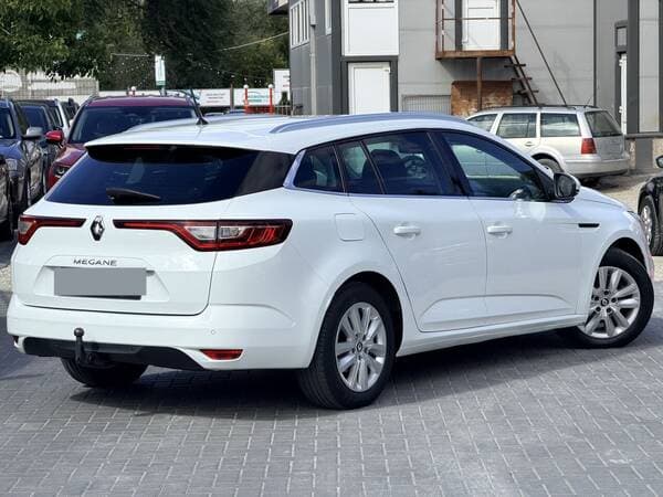 2017 Renault Megane — Miniatură 3