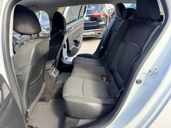 2017 Renault Megane — Miniatură 15