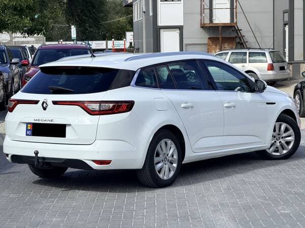 2017 Renault Megane — Miniatură 3