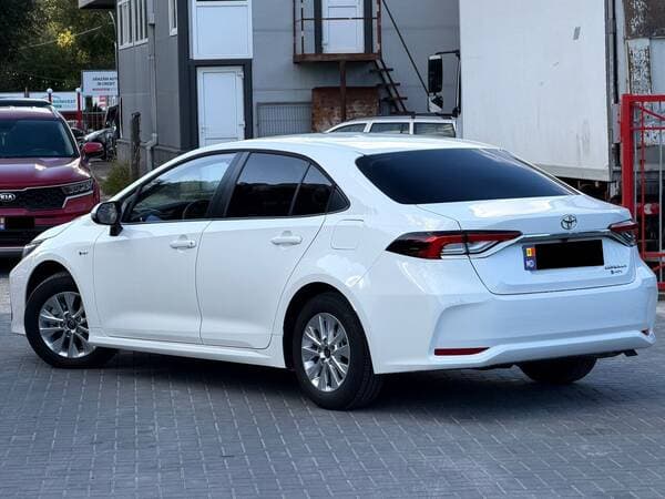 2025 Toyota Corolla — Miniatură 4