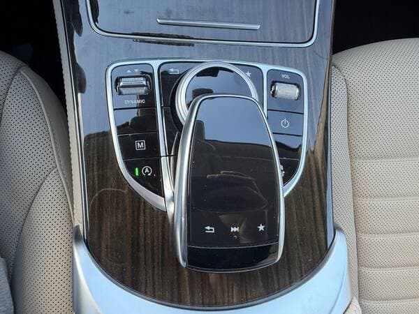 2018 Mercedes GLC 250d — Miniatură 13