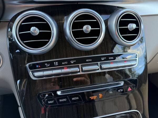 2018 Mercedes GLC 250d — Miniatură 12