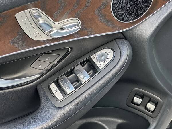 2018 Mercedes GLC 350e — Miniatură 17