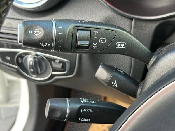2018 Mercedes GLC 350e — Miniatură 15
