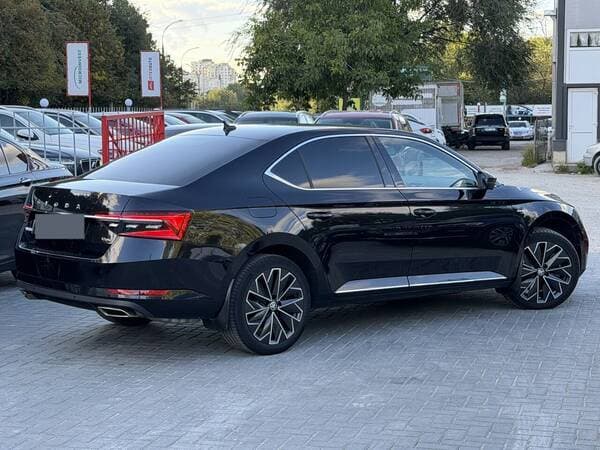 Skoda Superb 2022 — Миниатюра 3