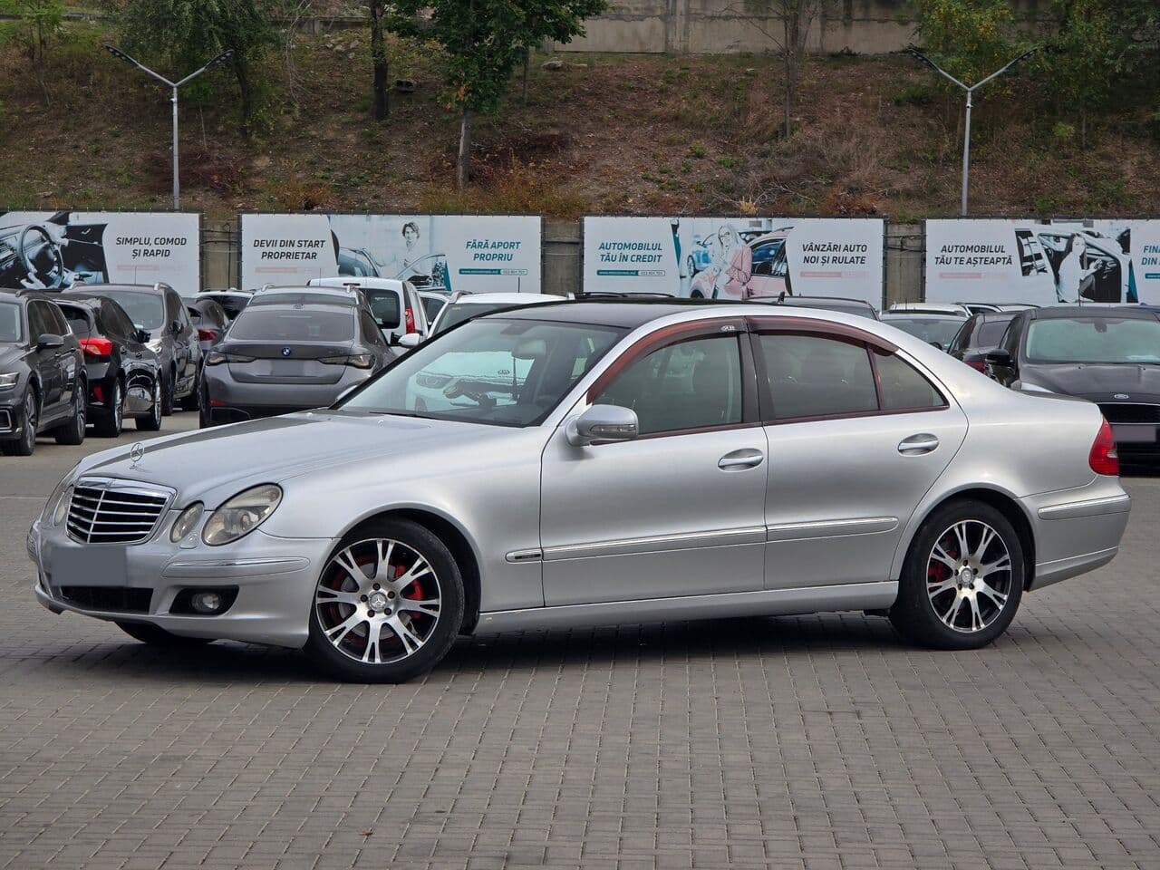 2005 Mercedes E 200 — Foto 1
