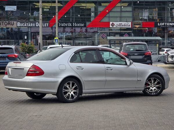 2005 Mercedes E 200 — Miniatură 4