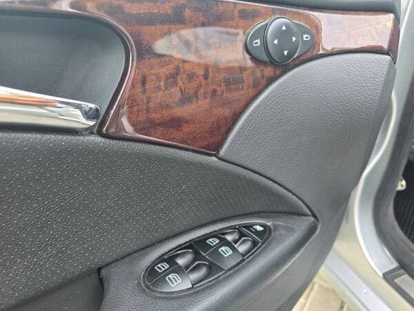 2005 Mercedes E 200 — Miniatură 15