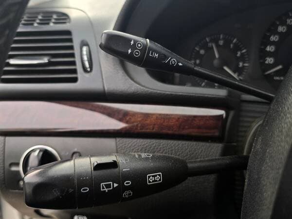 2005 Mercedes E 200 — Miniatură 13