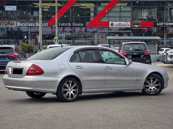 2005 Mercedes E 200 — Miniatură 4