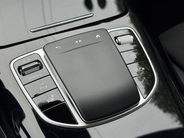 2023 Mercedes EQC 400 — Miniatură 14